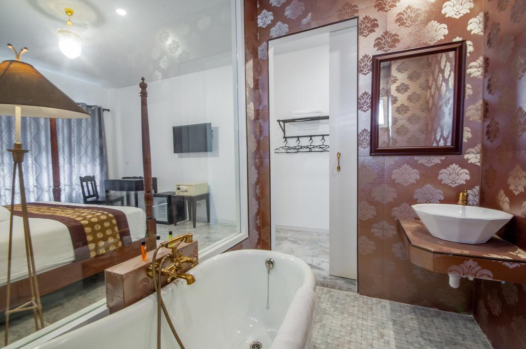 Dharasom' S Colonial House Hotel Bangkok Ngoại thất bức ảnh