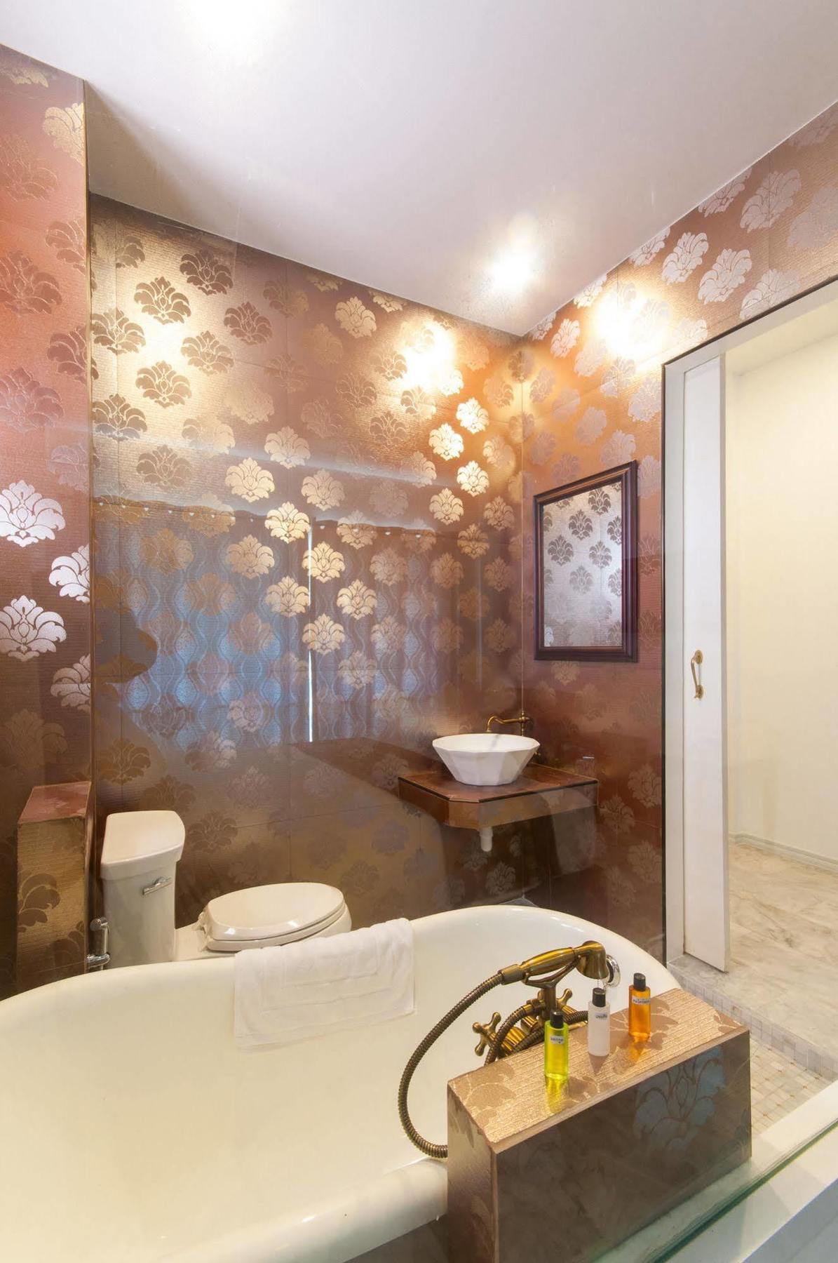 Dharasom' S Colonial House Hotel Bangkok Ngoại thất bức ảnh