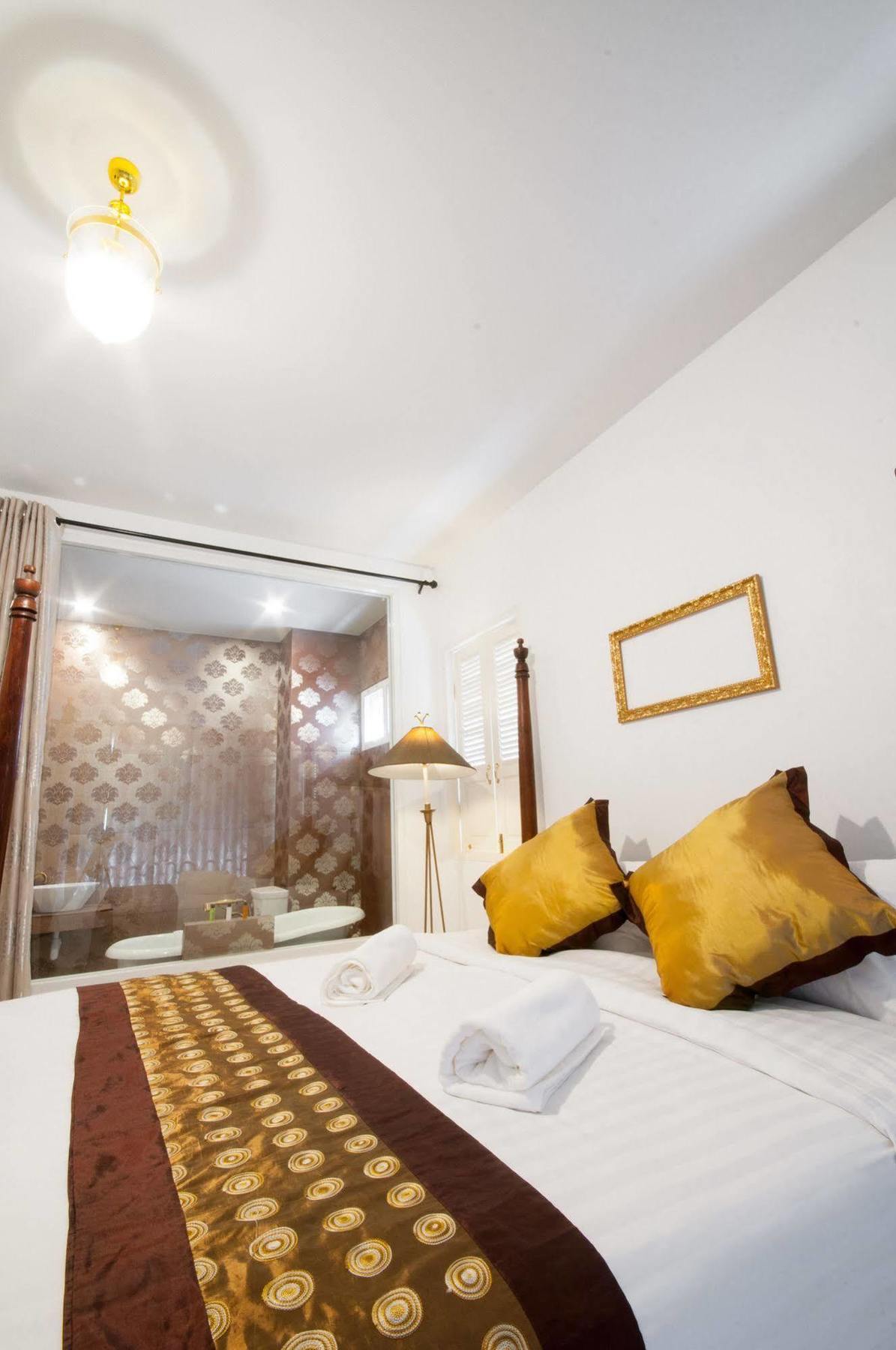 Dharasom' S Colonial House Hotel Bangkok Ngoại thất bức ảnh