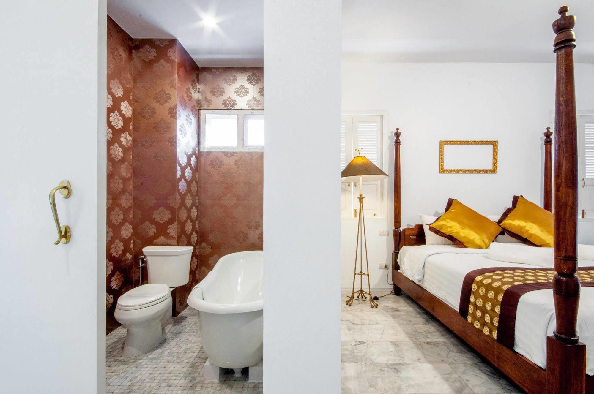 Dharasom' S Colonial House Hotel Bangkok Ngoại thất bức ảnh