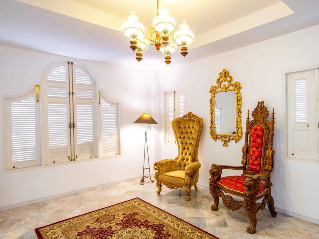 Dharasom' S Colonial House Hotel Bangkok Ngoại thất bức ảnh